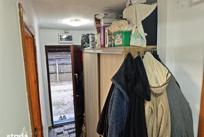 Casă cu 4 camere cu Teren 2000 Mp în Moșoaia