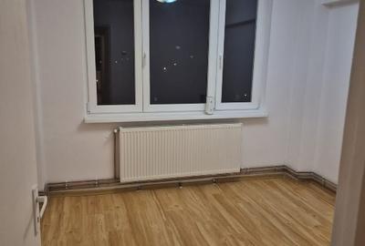 Apartament cu 3 camere decomandat în Central - 9