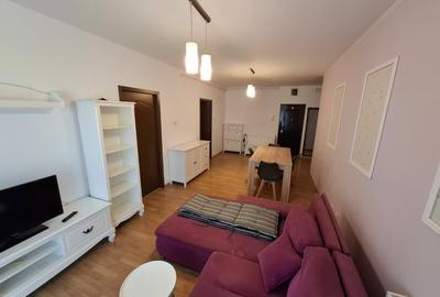 Apartament cu 3 camere semidecomandat în Romanilor
