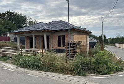 Casă cu 3 camere în Central