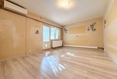 Apartament cu 3 camere decomandat, mobilat în Aradului