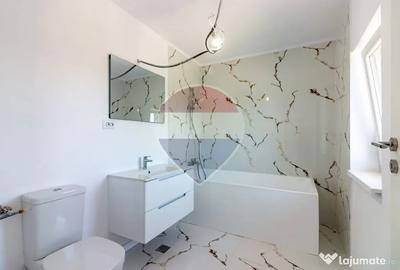 Casă cu 4 camere cu Teren 450 Mp în Săbăreni
