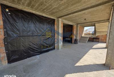 Casă cu 6 camere cu Teren 1731 Mp în Central - 3