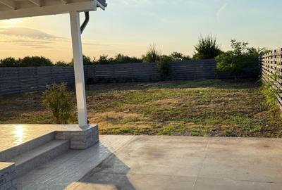 Casă cu 4 camere în Corbeanca