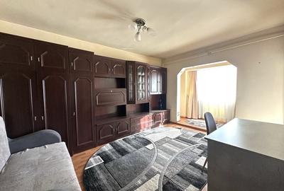 Garsonieră decomandată în Iris