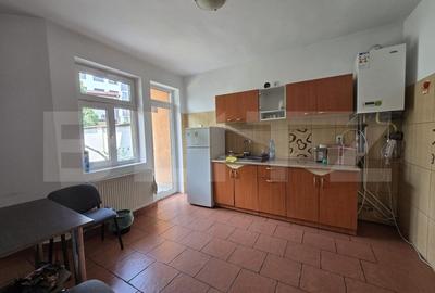 Casă individuală cu 9 camere cu Canalizare în Semicentral - 14