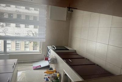 Apartament cu 3 camere semidecomandat în Drumul Taberei - 1