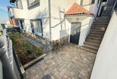 Apartament cu 2 camere semidecomandat în Brașovul Vechi