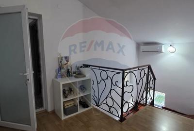 Casă individuală cu 6 camere cu Teren 389 Mp în Micro 3 - 13
