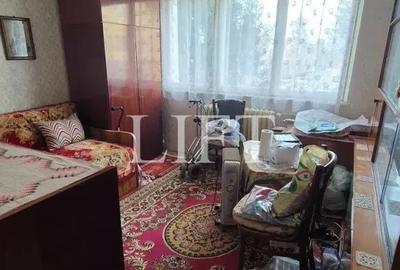 Apartament cu 3 camere semidecomandat în Astra