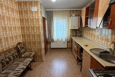 Apartament cu 3 camere decomandat în Central - 2