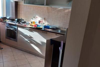 Apartament cu 2 camere decomandat în Obor