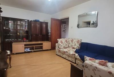 Apartament cu 2 camere semidecomandat în Colentina