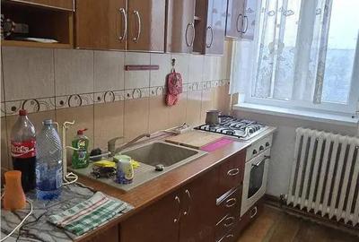 Apartament cu 3 camere decomandat în Calea Moldovei - 9