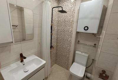 Apartament cu 2 camere decomandat în Obor