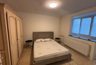 Apartament cu 3 camere decomandat, mobilat în Titan - 2