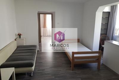 Apartament cu 2 camere semidecomandat în Micro I - 5