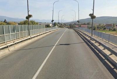 Teren de 10740 mp, în Central
