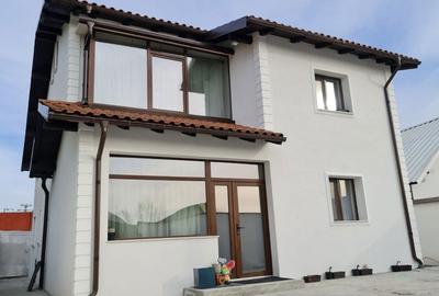 Casă cu 4 camere cu Teren 300 Mp în Craiovei - 6