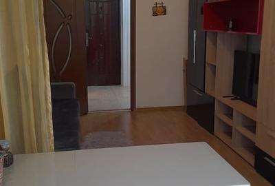 Garsonieră decomandată în Berceni