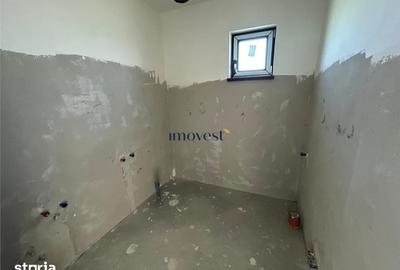 Casă cu 4 camere cu Teren 350 Mp în Odoreu