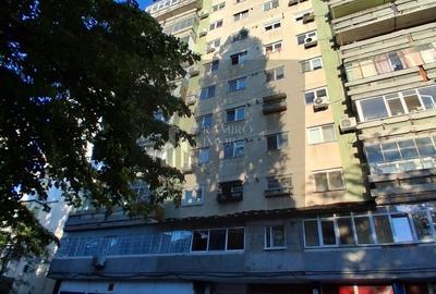 Apartament cu 3 camere semidecomandat în Gorjului - 2