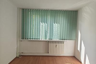 Apartament cu 3 camere semidecomandat în Drumul Taberei - 2