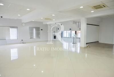 Spațiu comercial, de 146 mp, în Nufărul
