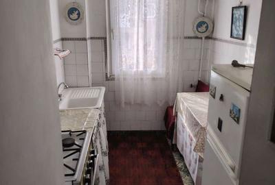 Apartament cu 2 camere semidecomandat în Craiovița Nouă - 2