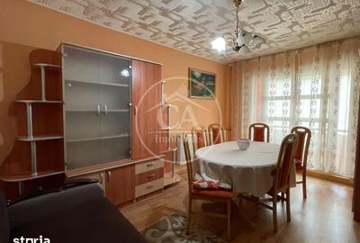Apartament cu 3 camere decomandat în Sânmartin - 4