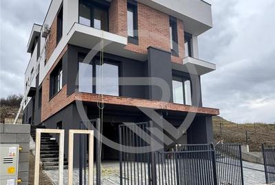 Casă cu 5 camere cu Teren 300 Mp în Central