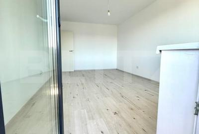 Apartament cu 2 camere decomandat în Tractorul - 2