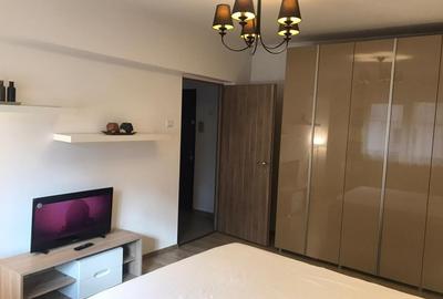 Apartament cu 2 camere decomandat în Astra