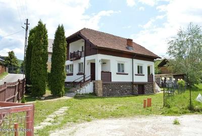 Casă individuală cu 4 camere cu Teren 600 Mp în Nucșoara - 4