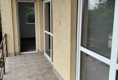 Apartament cu 3 camere decomandat în Trei Stejari - 5