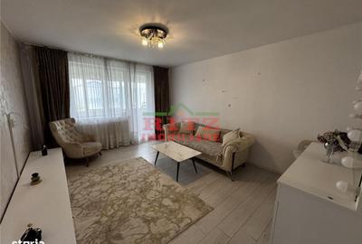Apartament cu 3 camere semidecomandat în Central