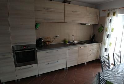 Apartament cu 4 camere în Central - 2