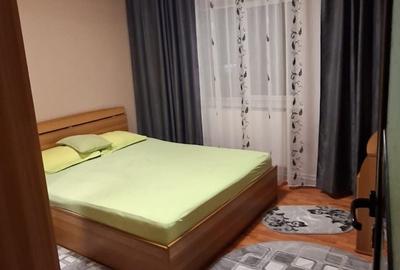 Apartament cu 3 camere decomandat în Central - 1