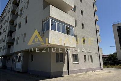 Apartament cu 3 camere decomandat în Berceni - 1