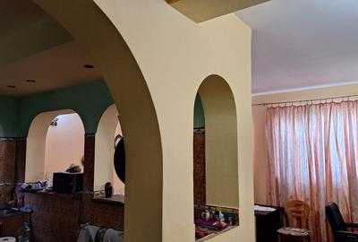 Casă individuală cu 9 camere cu Teren 2665 Mp în Central - 9