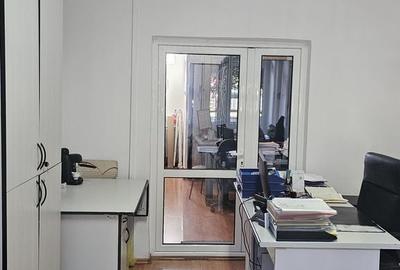 Spațiu comercial, de 35 mp, în Central
