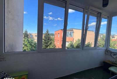 Apartament cu 3 camere decomandat în Dâmbu Pietros - 3