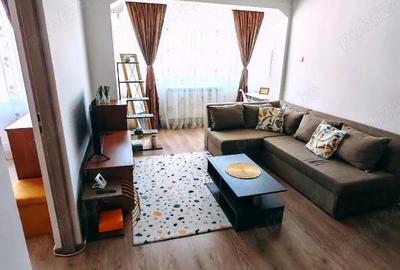 Apartament cu 2 camere semidecomandat în Micro 16