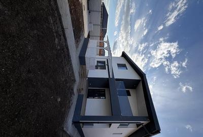 Casă cu 4 camere cu Teren 350 Mp în 1 Decembrie - 5