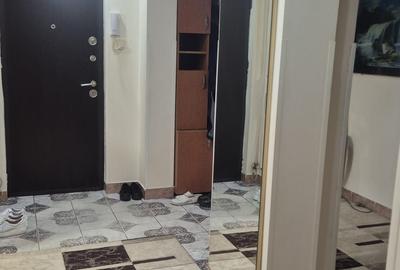 Apartament cu 3 camere decomandat în Petros - 6