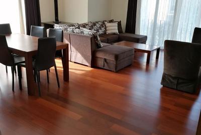 Apartament cu 3 camere decomandat în Ștefăneștii de Jos