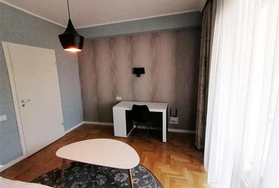 Apartament cu 4 camere decomandat, mobilat în Central - 14