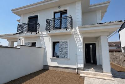 Duplex cu 4 camere cu Canalizare în Moșnița Nouă - 2