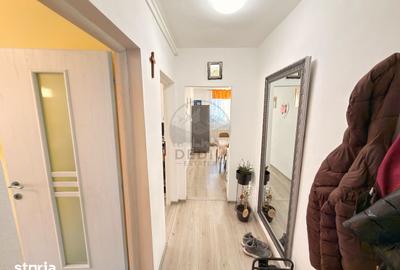 Apartament cu 3 camere decomandat, mobilat în Florilor - 4