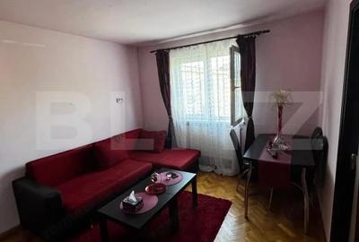 Apartament cu 3 camere semidecomandat în Central